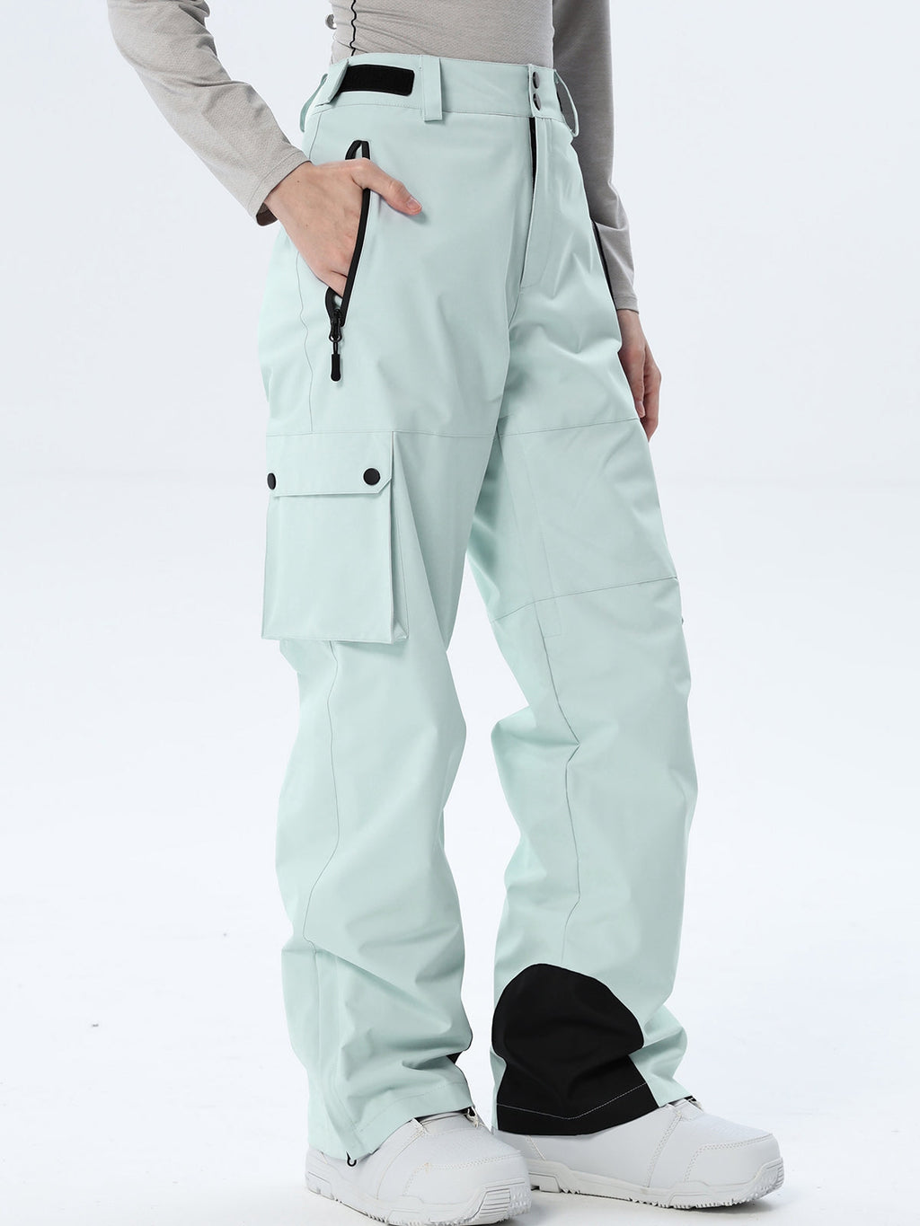Women's Relaxed Utility Snow Pants with Cargo Storage
